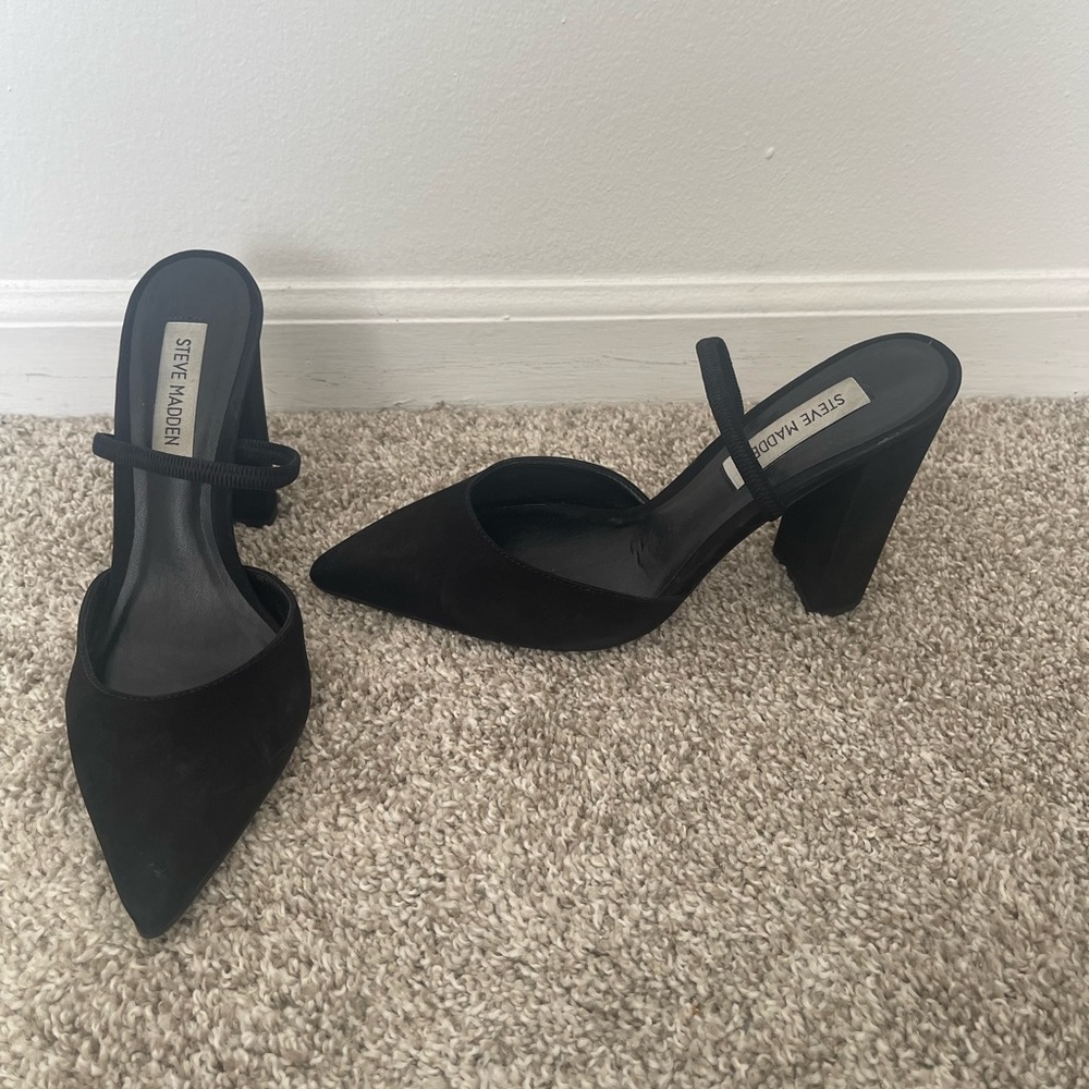 Steve Madden Black Faux Suede Heels